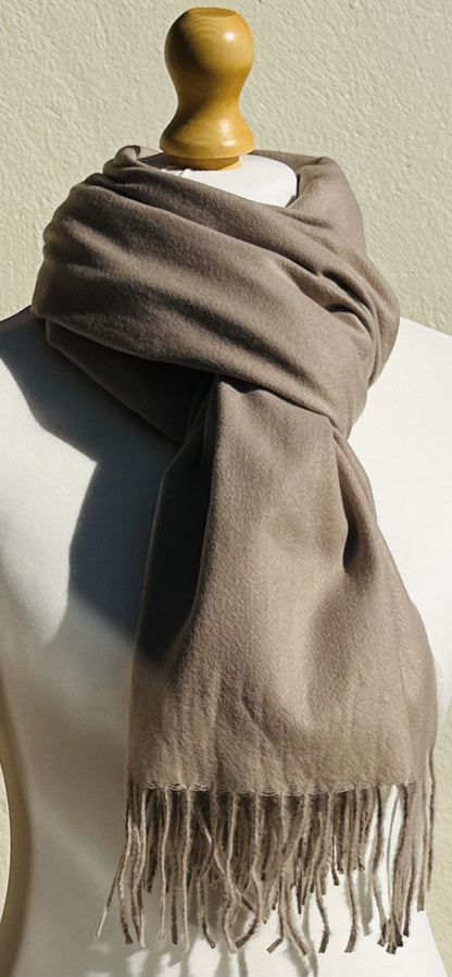 Cashmere Scarves / Pashminas